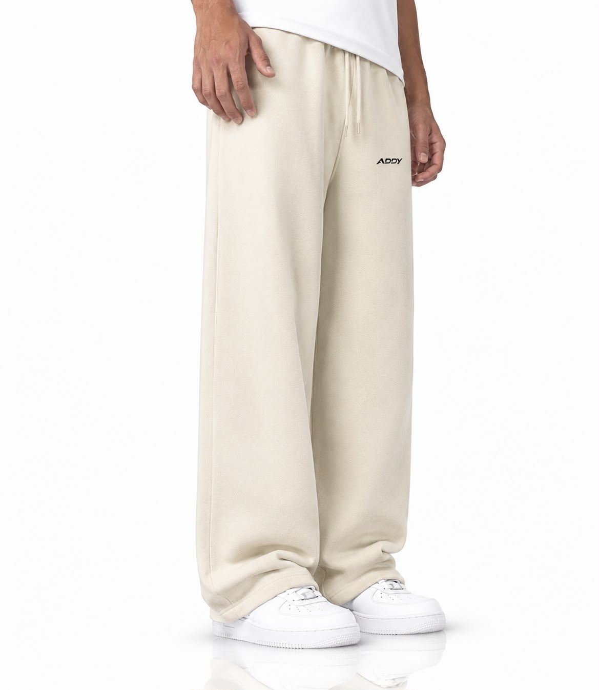 BEIGE SWEATPANTS